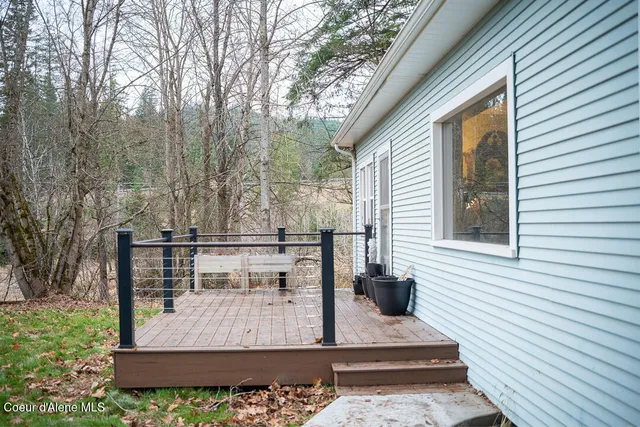 $299,000 | 27232 East Schoolhouse Loop, Cataldo, ID 83810