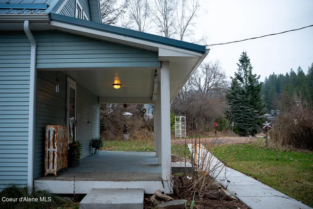 $299,000 | 27232 East Schoolhouse Loop, Cataldo, ID 83810