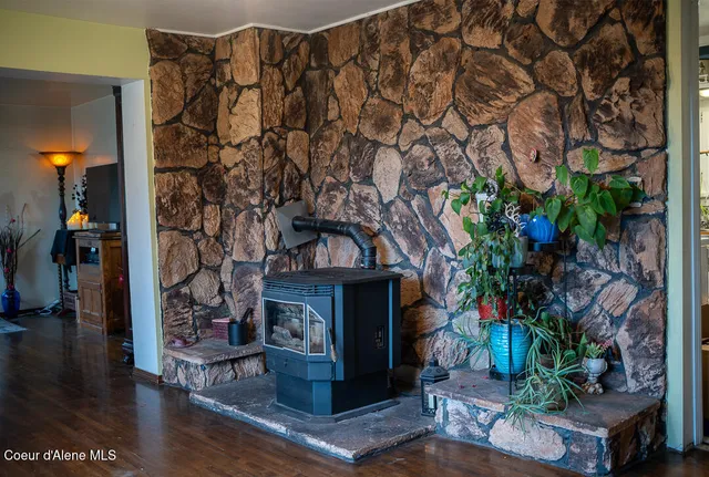 $299,000 | 27232 East Schoolhouse Loop, Cataldo, ID 83810