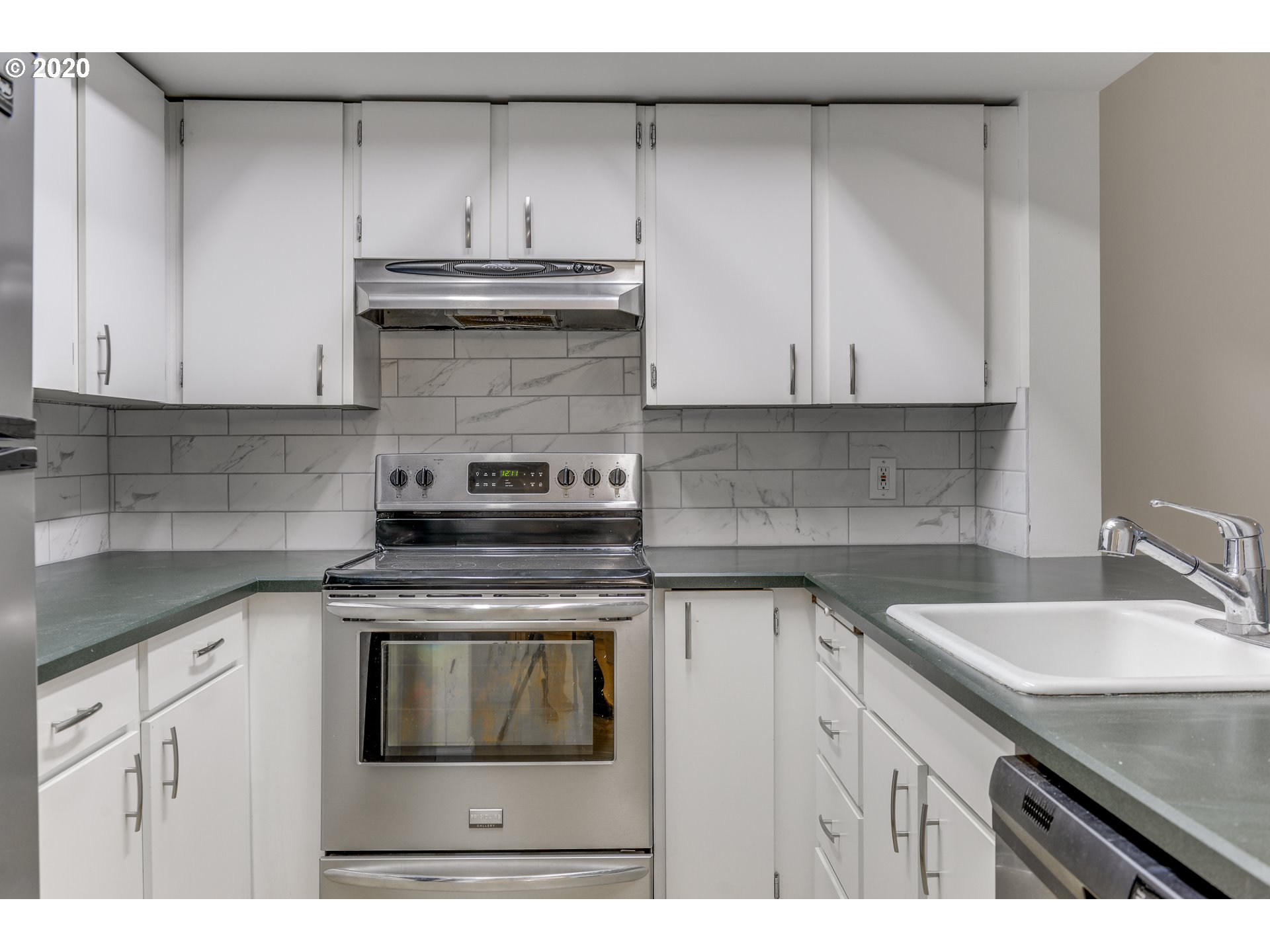 6625 West Burnside Road, Unit 223 Portland, OR 97225 - Photo 7 of 26 Gallery Image 7