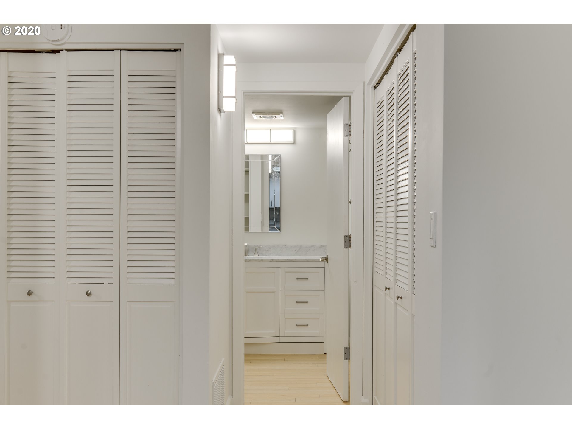 6625 West Burnside Road, Unit 223 Portland, OR 97225 - Photo 8 of 26 Gallery Image 8