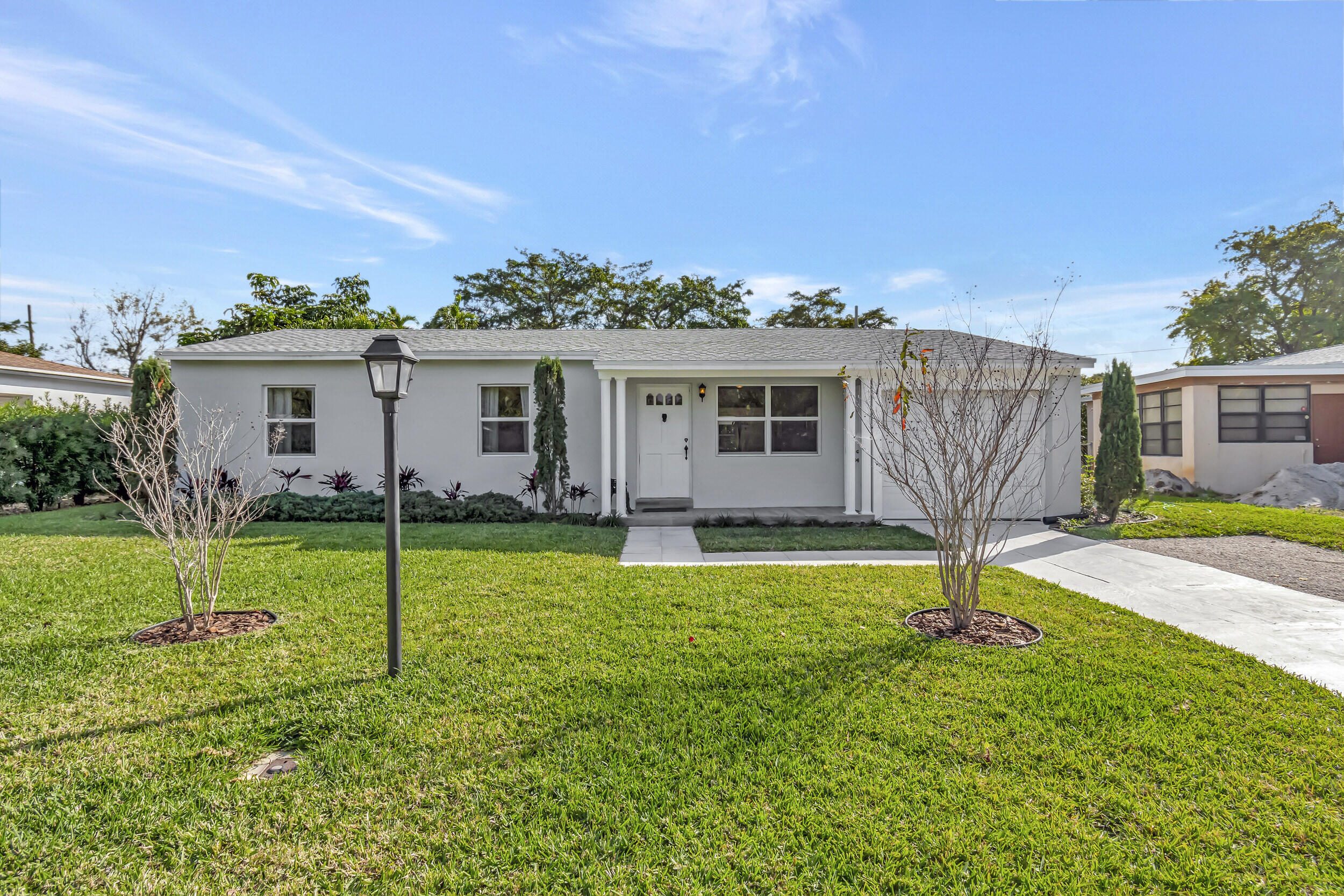 234 Northeast 20th Street Delray Beach, FL 33444 - Photo 2 of 39 30_dsc_8773
