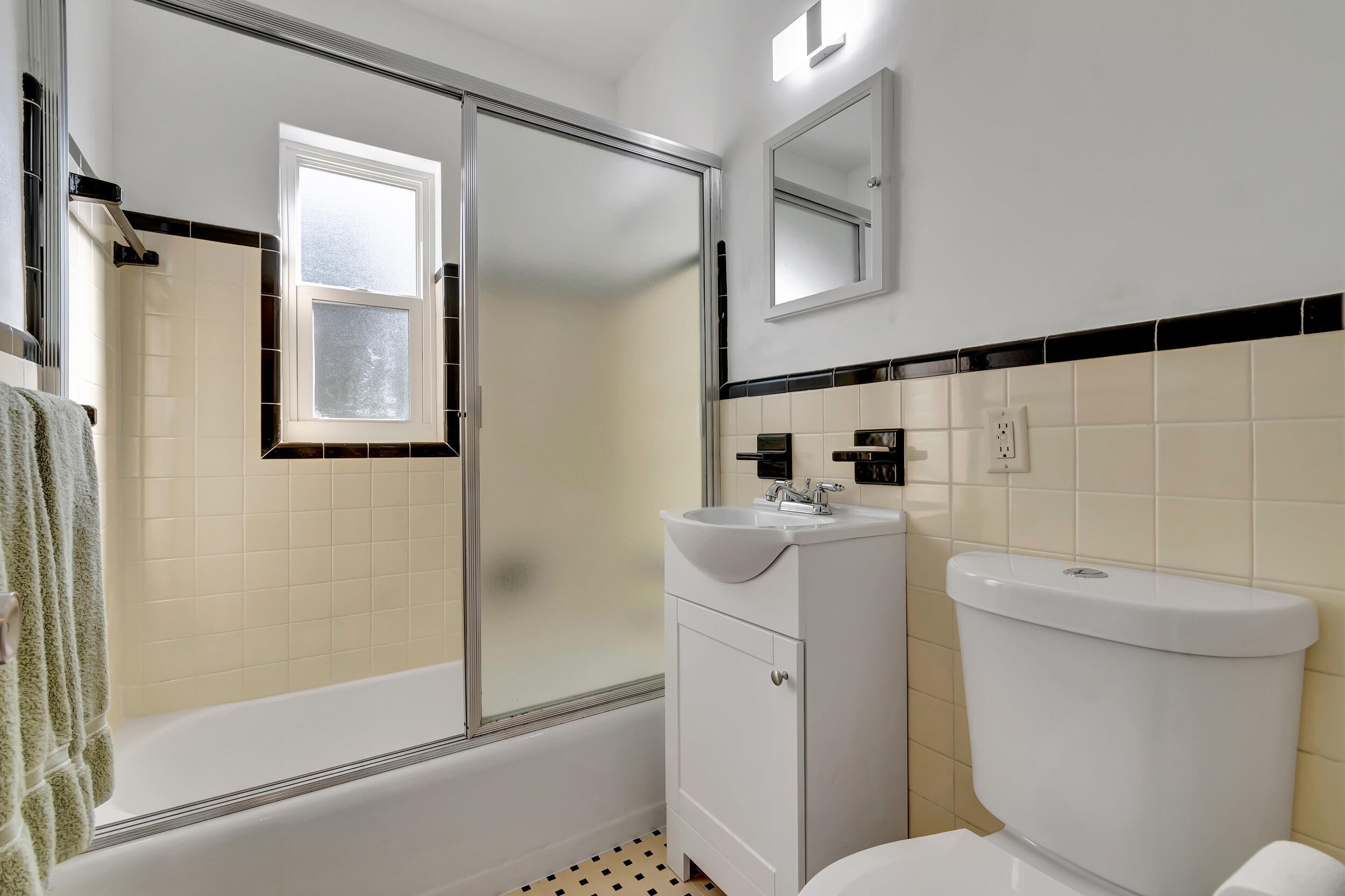 234 Northeast 20th Street Delray Beach, FL 33444 - Photo 26 of 39 52_dsc_8663