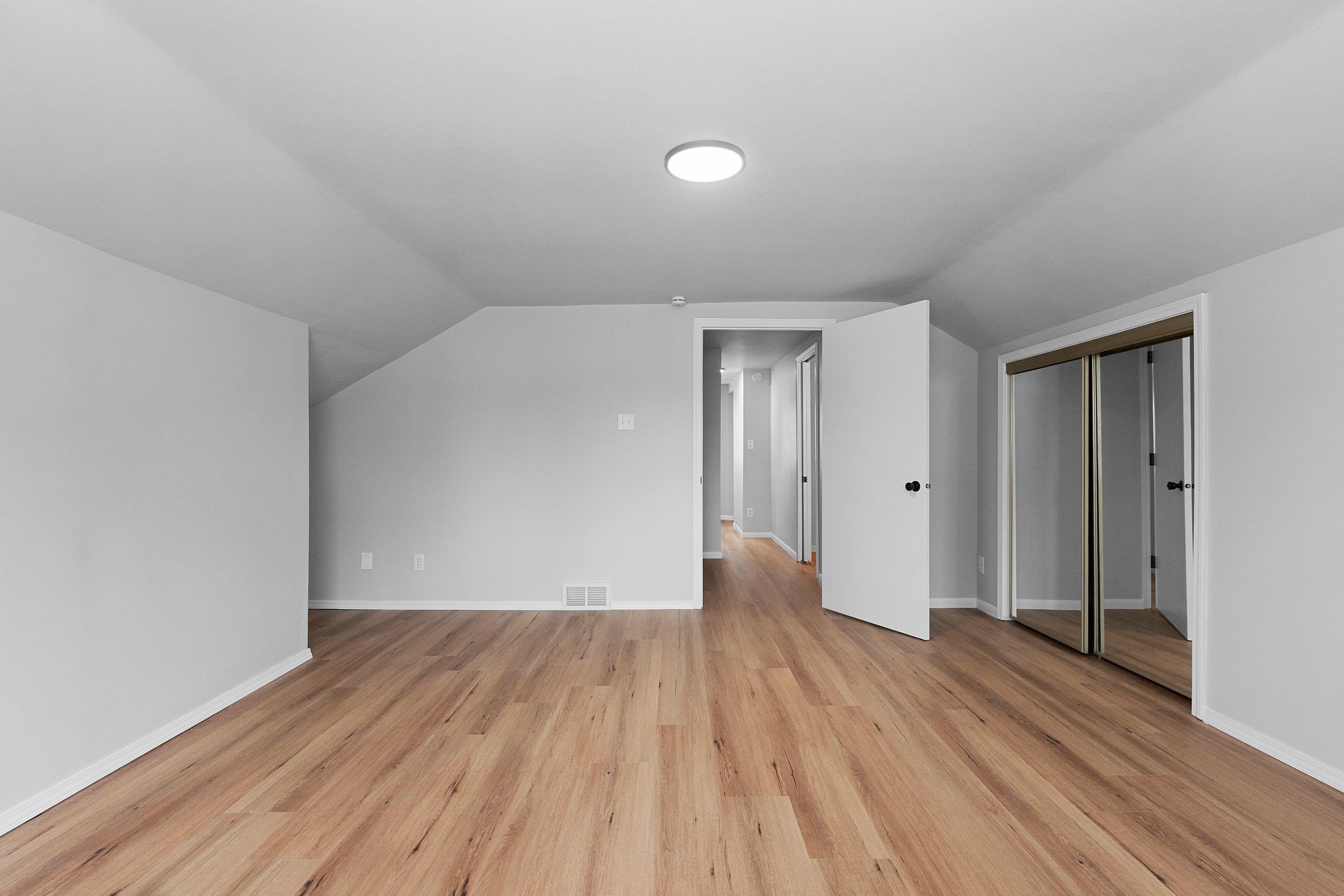 907 West Oklahoma Street Appleton, WI 54914 - Photo 18 of 40