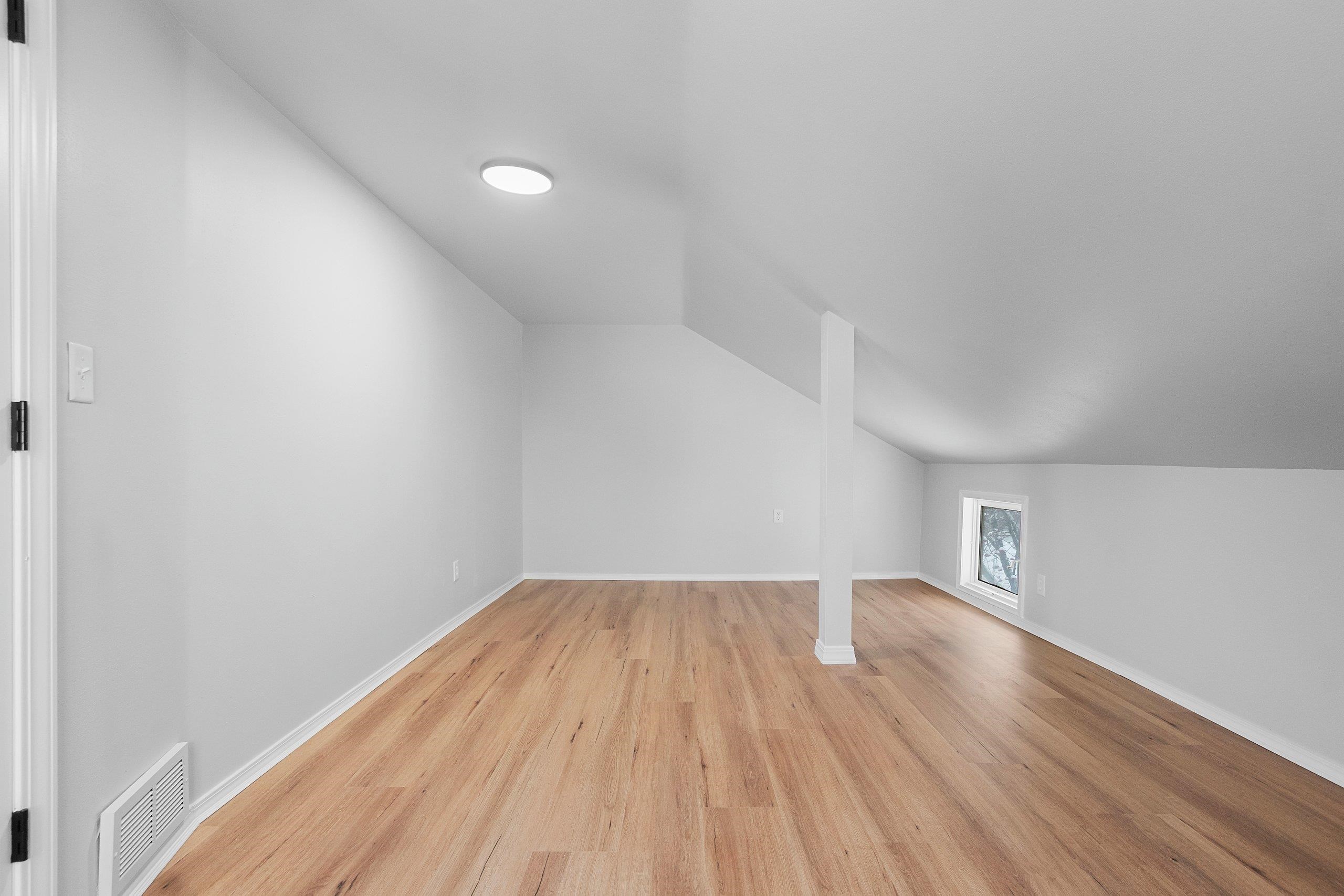 907 West Oklahoma Street Appleton, WI 54914 - Photo 22 of 40