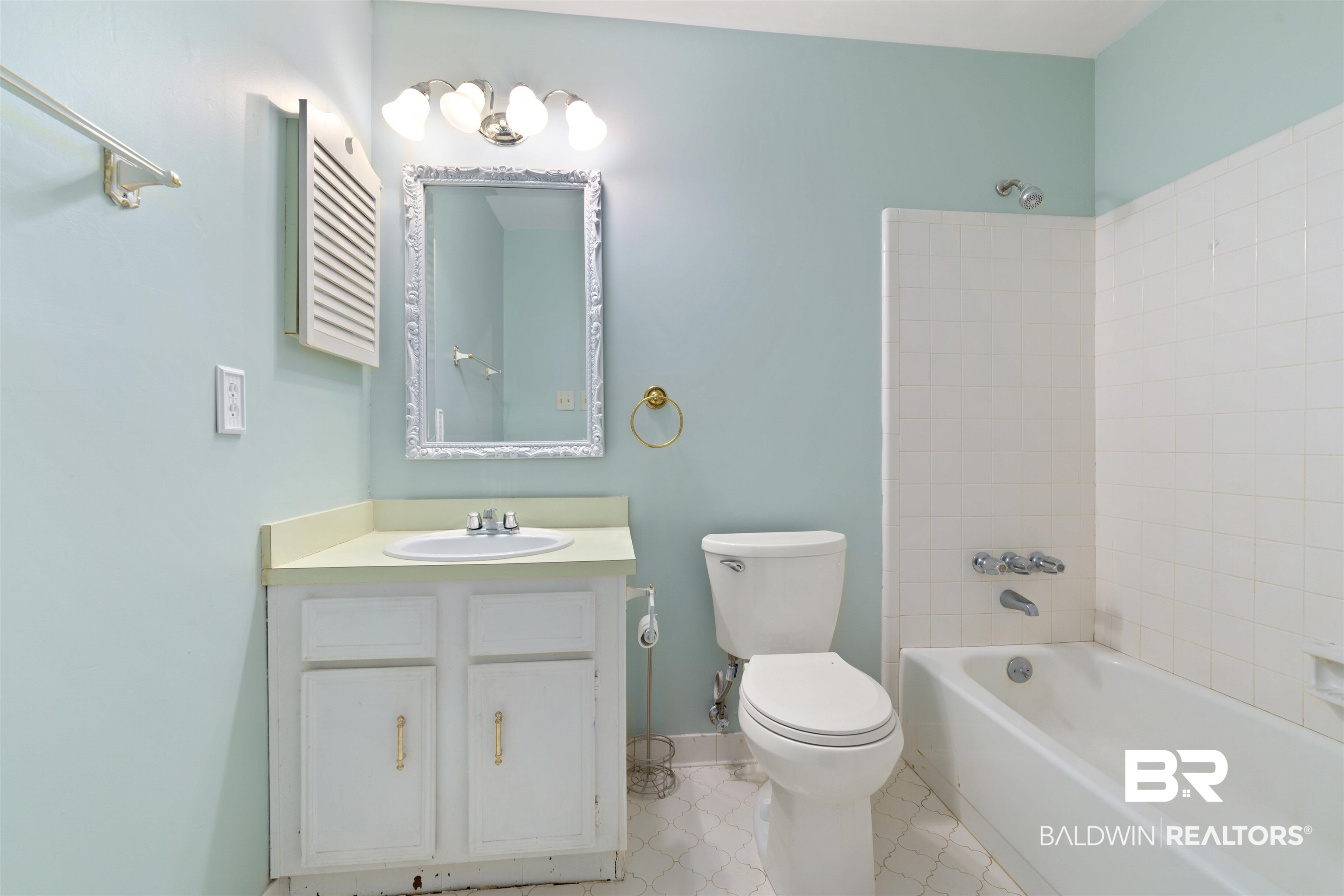 5813 Hanging Moss Court Mobile, AL 36609 - Photo 14 of 24