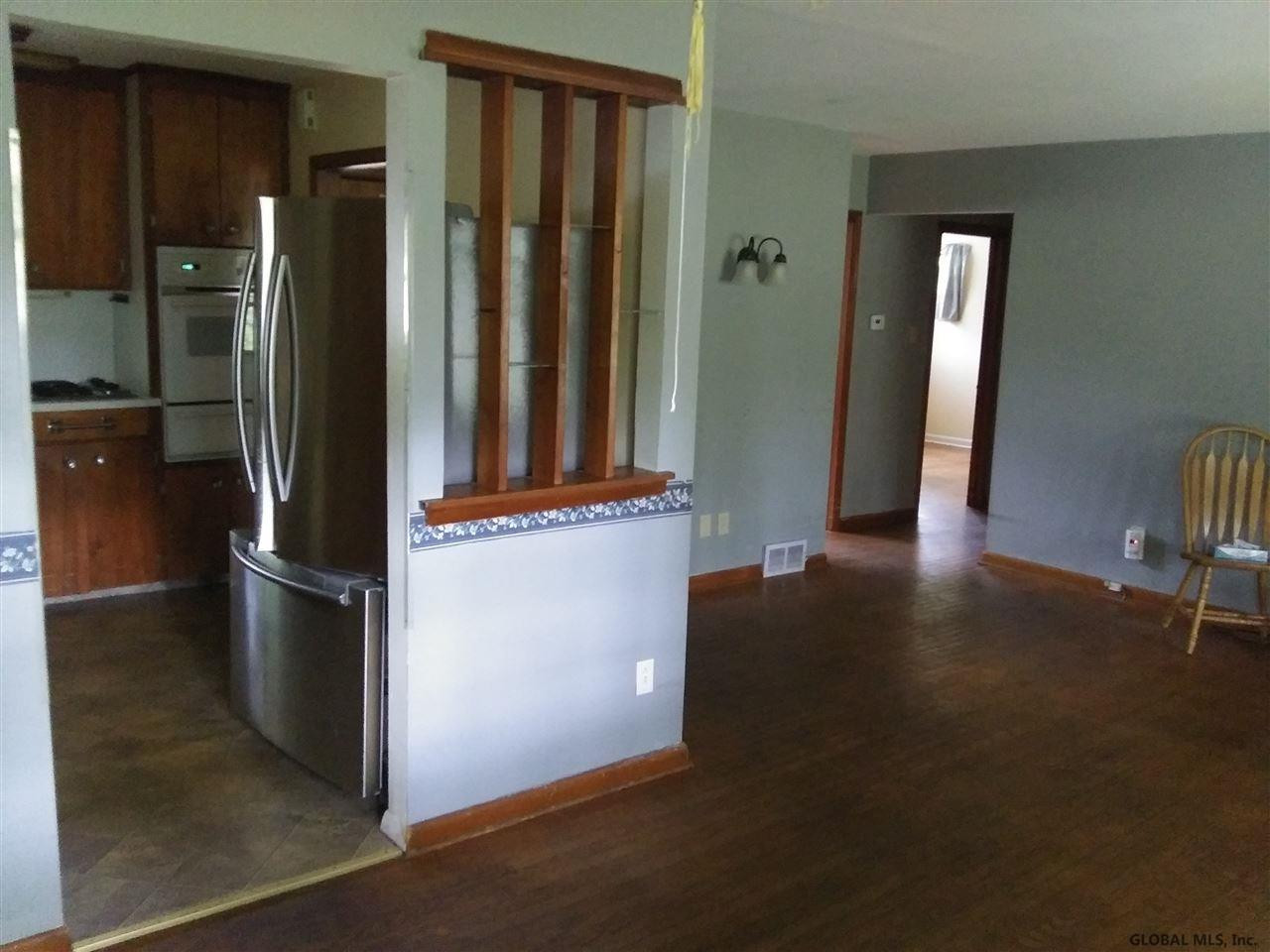 26 Friar Tuck Road Albany, NY 12203 - Photo 3 of 19 Photo 3
