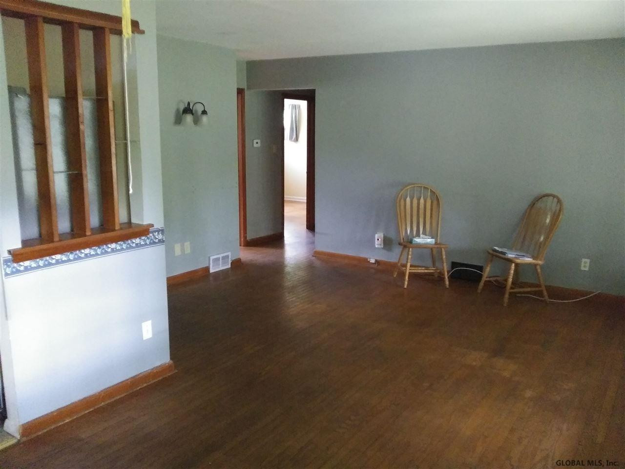 26 Friar Tuck Road Albany, NY 12203 - Photo 7 of 19 Photo 7