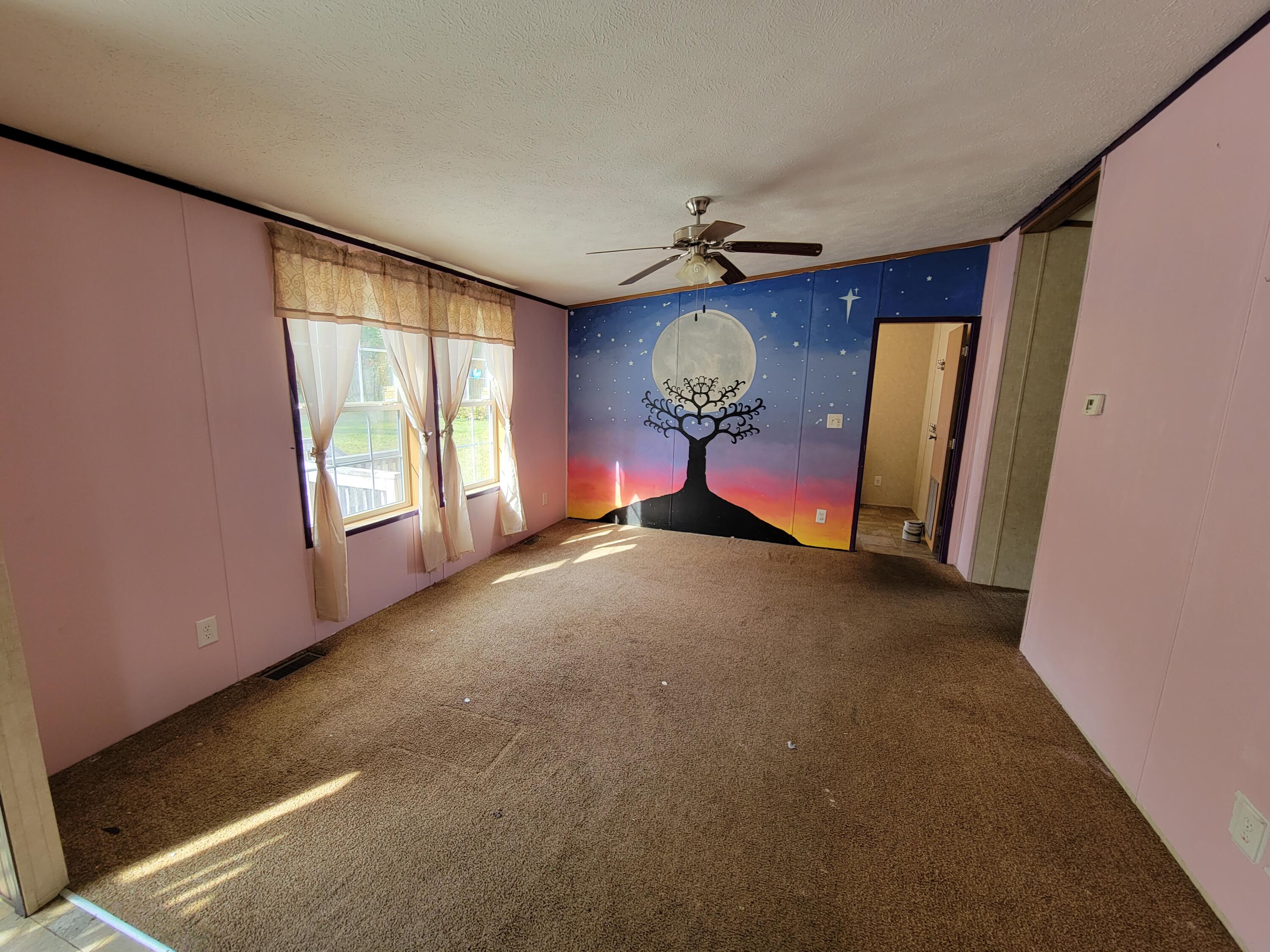 114 Presque Isle Road Mars Hill, ME 04758 - Photo 15 of 32 Family Room