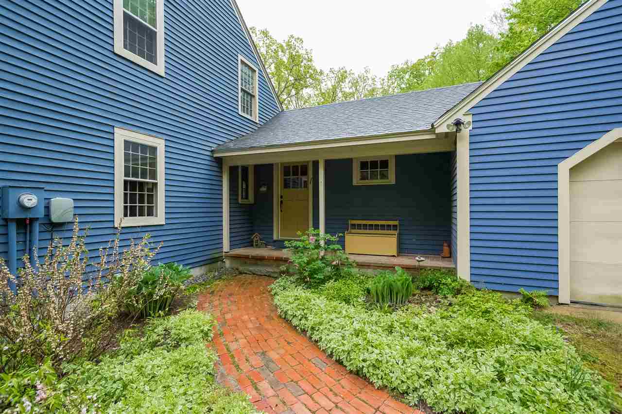 963 Broad Cove Road Hopkinton, NH 03229 - Photo 3 of 31 Gallery Image 3