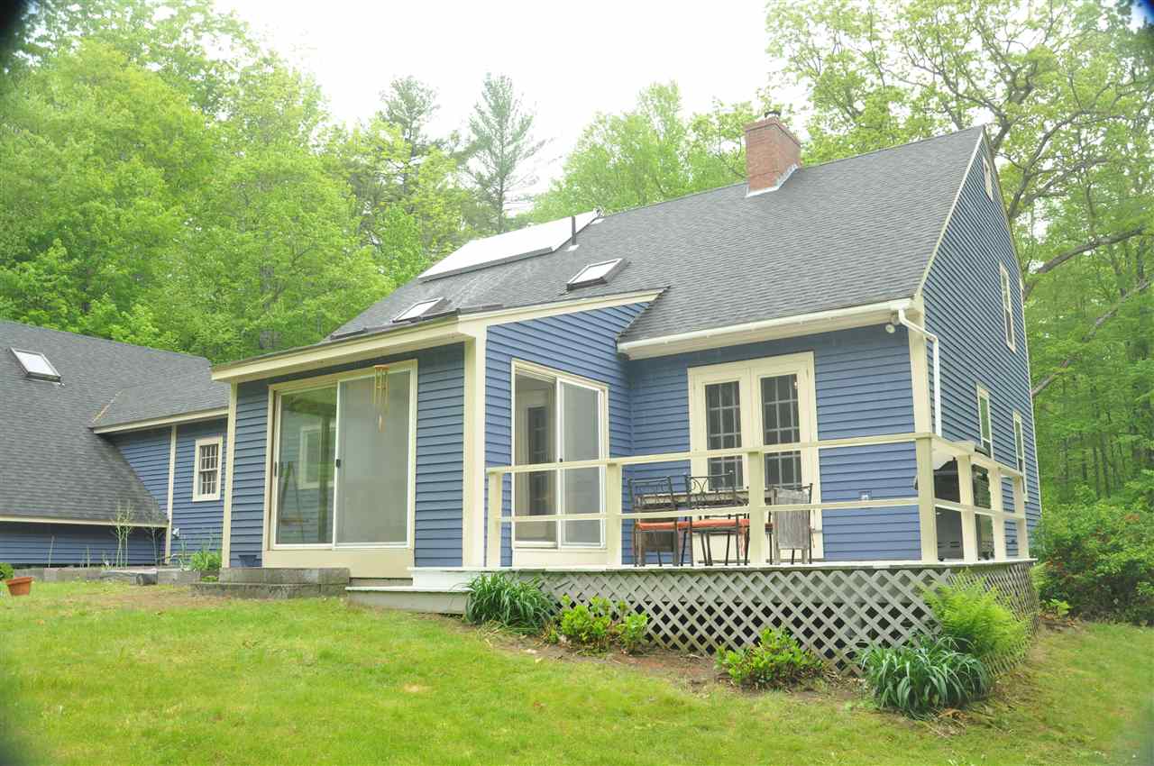 963 Broad Cove Road Hopkinton, NH 03229 - Photo 4 of 31 Gallery Image 4