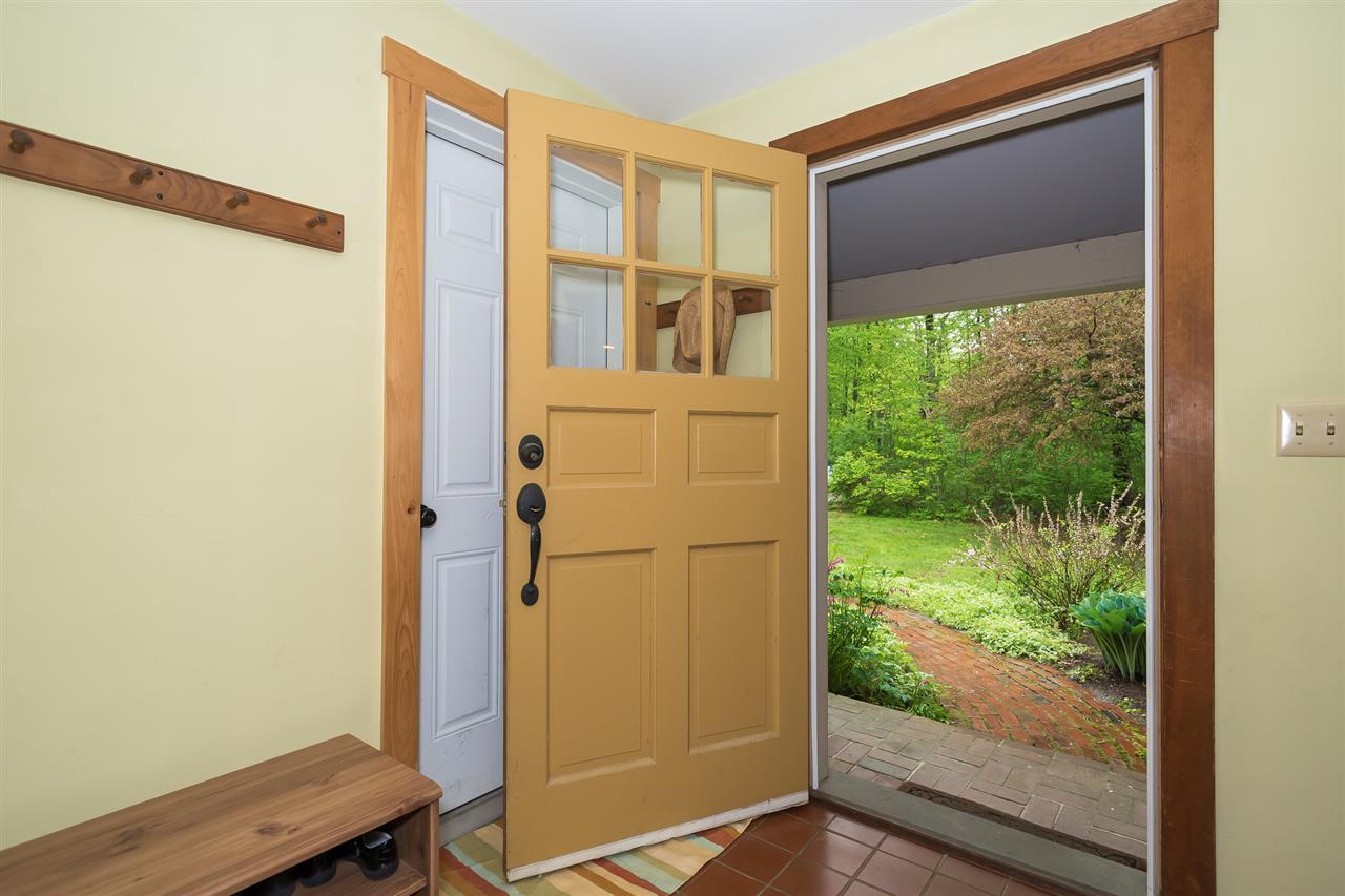963 Broad Cove Road Hopkinton, NH 03229 - Photo 9 of 31 Gallery Image 9