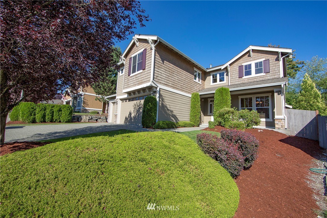 252 Quincy Avenue Northeast Renton, WA 98059 - Photo 2 of 21