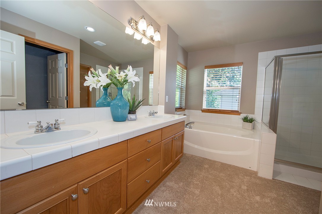 252 Quincy Avenue Northeast Renton, WA 98059 - Photo 14 of 21