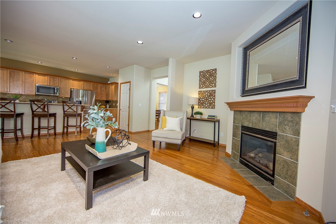 252 Quincy Avenue Northeast Renton, WA 98059 - Photo 9 of 21