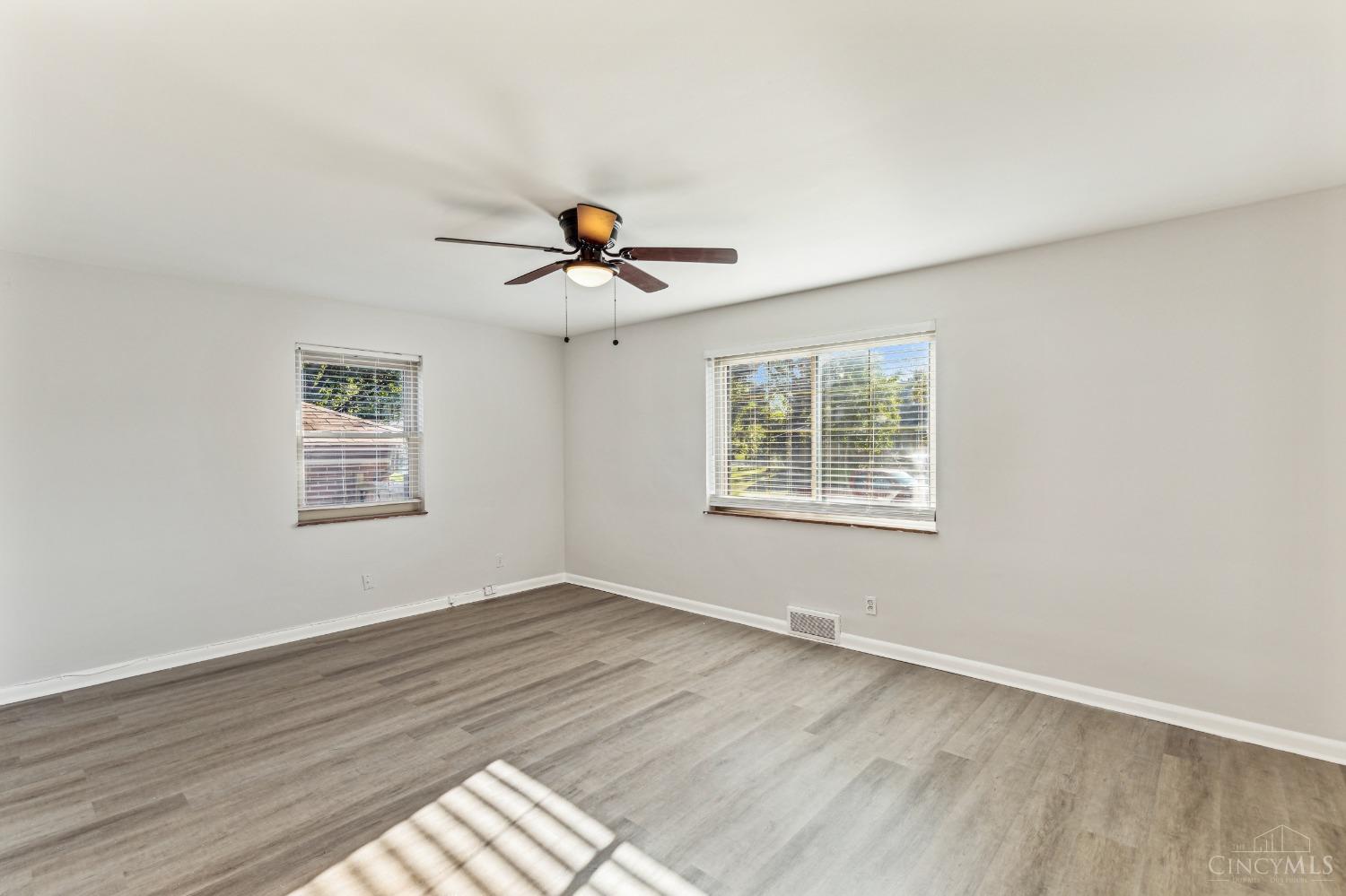 5455 Fox Road Cincinnati, OH 45239 - Photo 17 of 36 Gallery Image 17