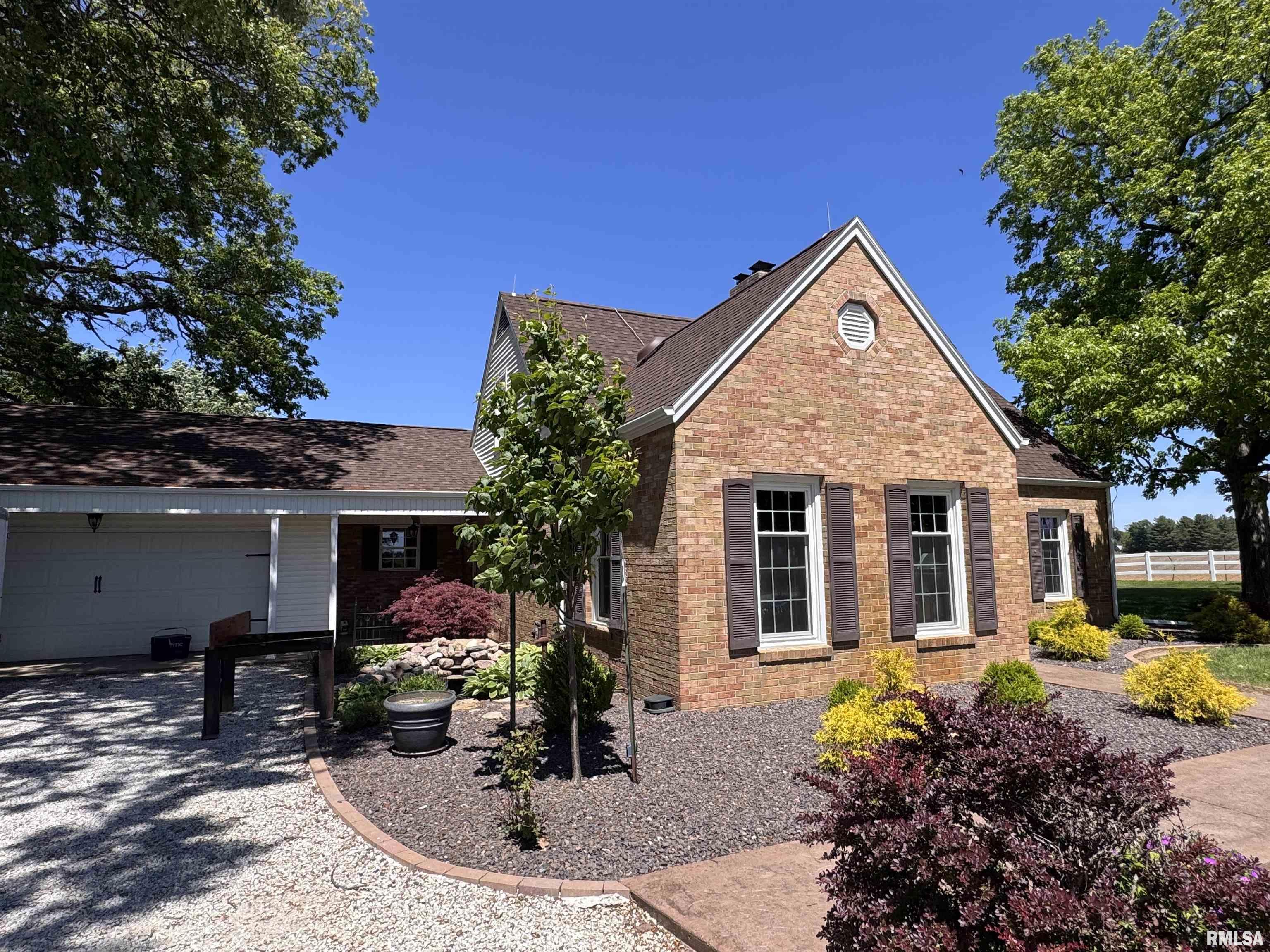 300 Maryland Road Macomb, IL 61455 - Photo 1 of 1