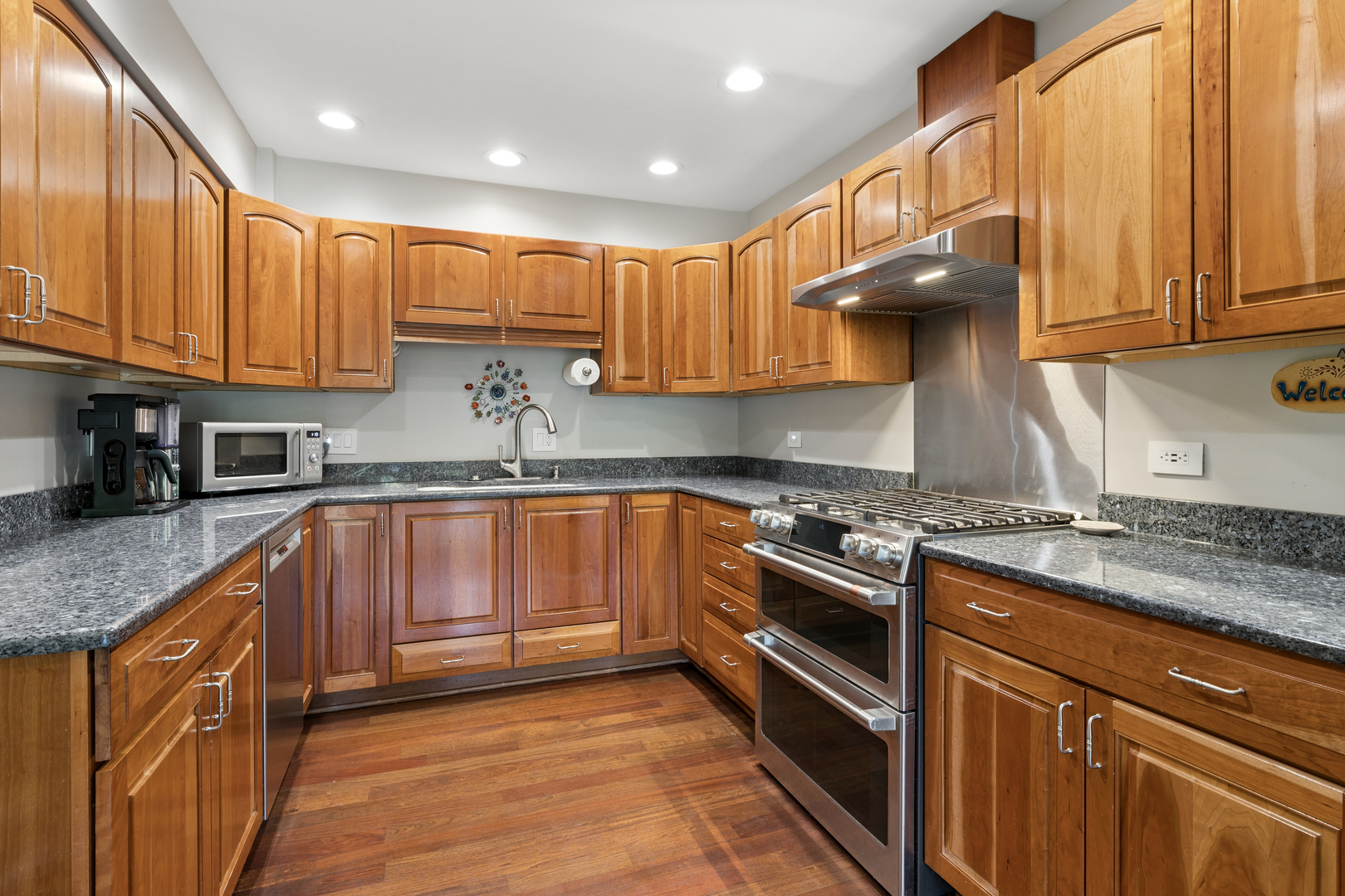 1016 Rene Court Park Ridge, IL 60068 - Photo 8 of 20 Gallery Image 8