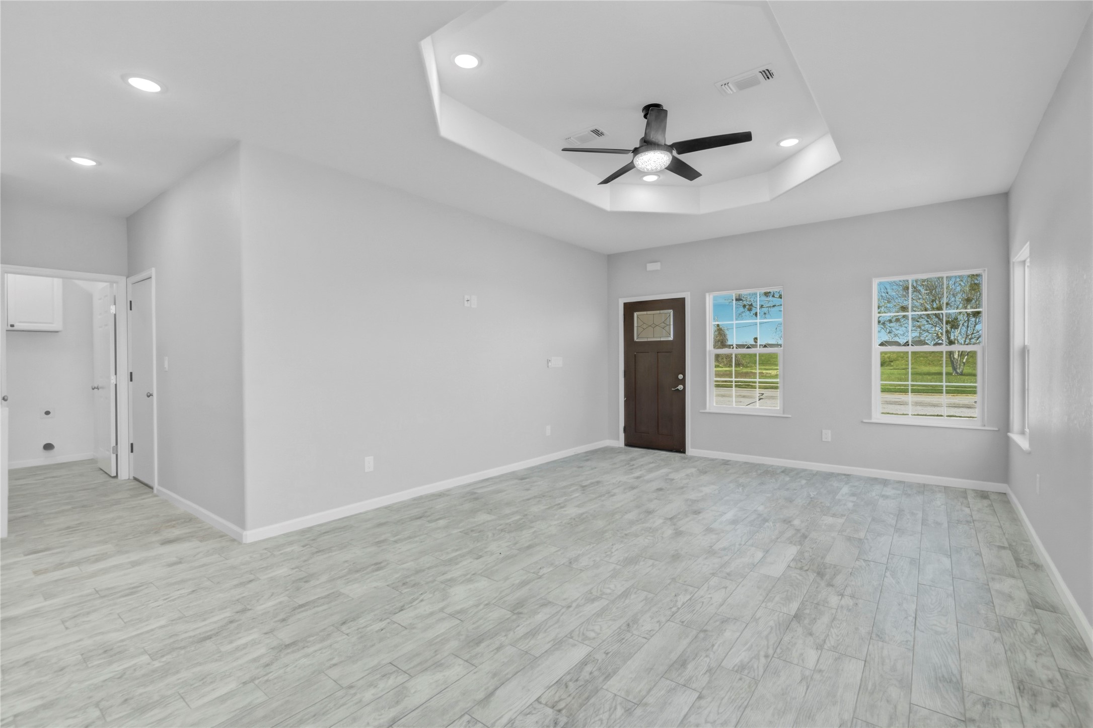 1107 West 2nd Street Freeport, TX 77541 - Photo 7 of 28