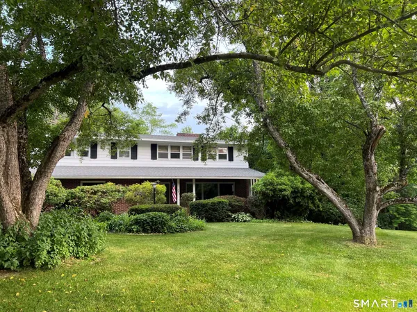 $449,900 | 284 Chestnut Hill Road, Torrington, CT 06790