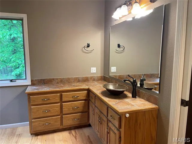 $459,900 | 10925 US Highway 63, Licking, MO 65542