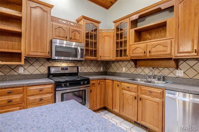 $459,900 | 10925 US Highway 63, Licking, MO 65542