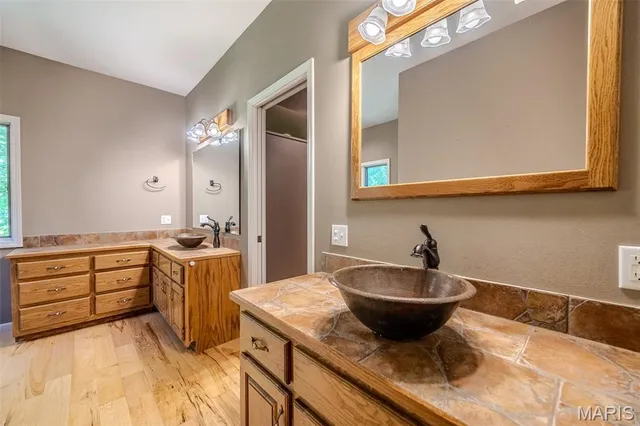 $459,900 | 10925 US Highway 63, Licking, MO 65542