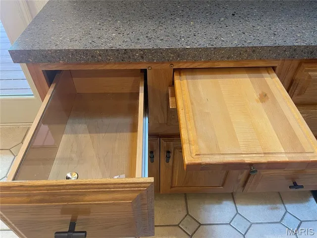 $459,900 | 10925 US Highway 63, Licking, MO 65542