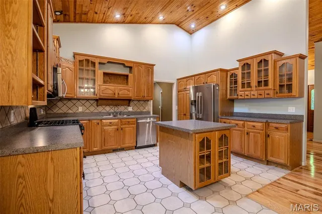 $459,900 | 10925 US Highway 63, Licking, MO 65542