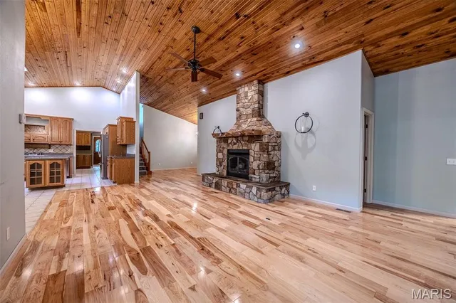 $459,900 | 10925 US Highway 63, Licking, MO 65542