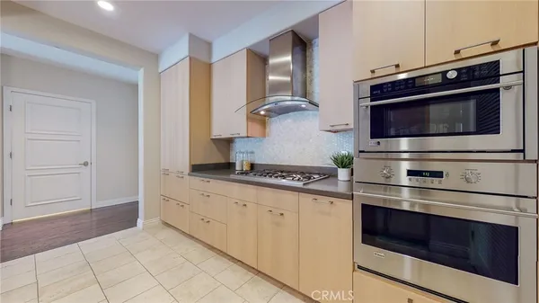 $1,295,000 | 568 Caruso Avenue, Glendale, CA 91210