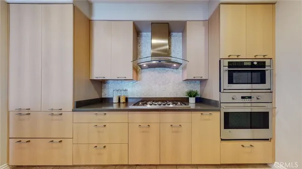 $1,295,000 | 568 Caruso Avenue, Glendale, CA 91210
