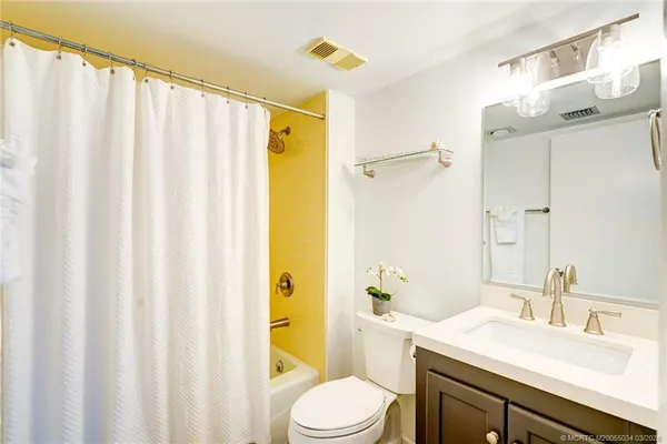 $2,000 | 5553 Northeast Gulfstream Way, Jensen Beach, FL 34957