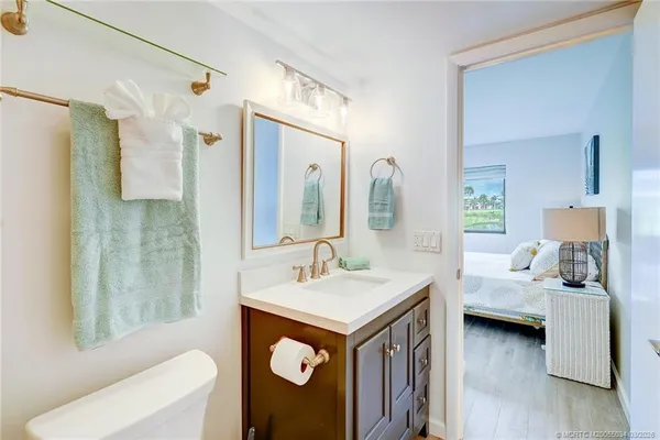 $2,000 | 5553 Northeast Gulfstream Way, Jensen Beach, FL 34957