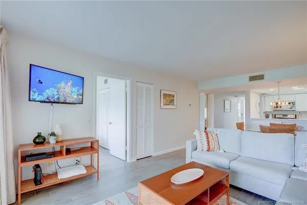 $2,000 | 5553 Northeast Gulfstream Way, Jensen Beach, FL 34957