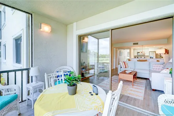 $2,000 | 5553 Northeast Gulfstream Way, Jensen Beach, FL 34957