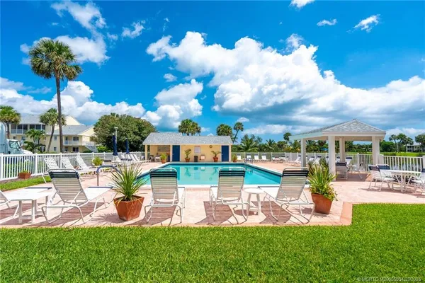 $2,000 | 5553 Northeast Gulfstream Way, Jensen Beach, FL 34957
