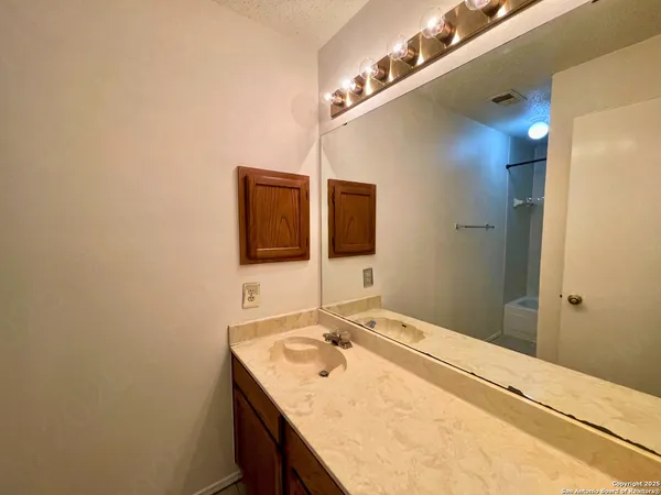 $1,495 | 5010 Fern Lake, San Antonio, TX 78244