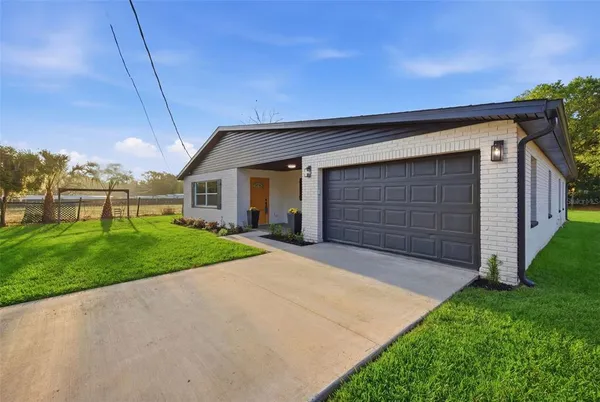 $425,000 | 2711 Washington Road, Valrico, FL 33594