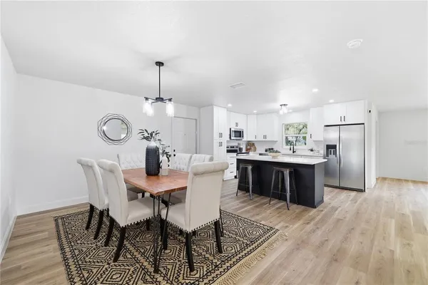 $425,000 | 2711 Washington Road, Valrico, FL 33594