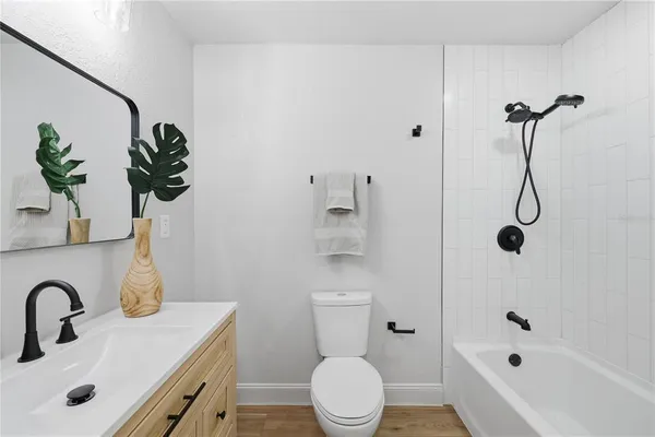 $425,000 | 2711 Washington Road, Valrico, FL 33594