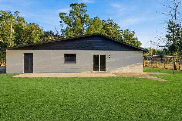 $425,000 | 2711 Washington Road, Valrico, FL 33594