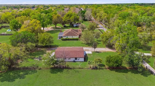 $425,000 | 2711 Washington Road, Valrico, FL 33594