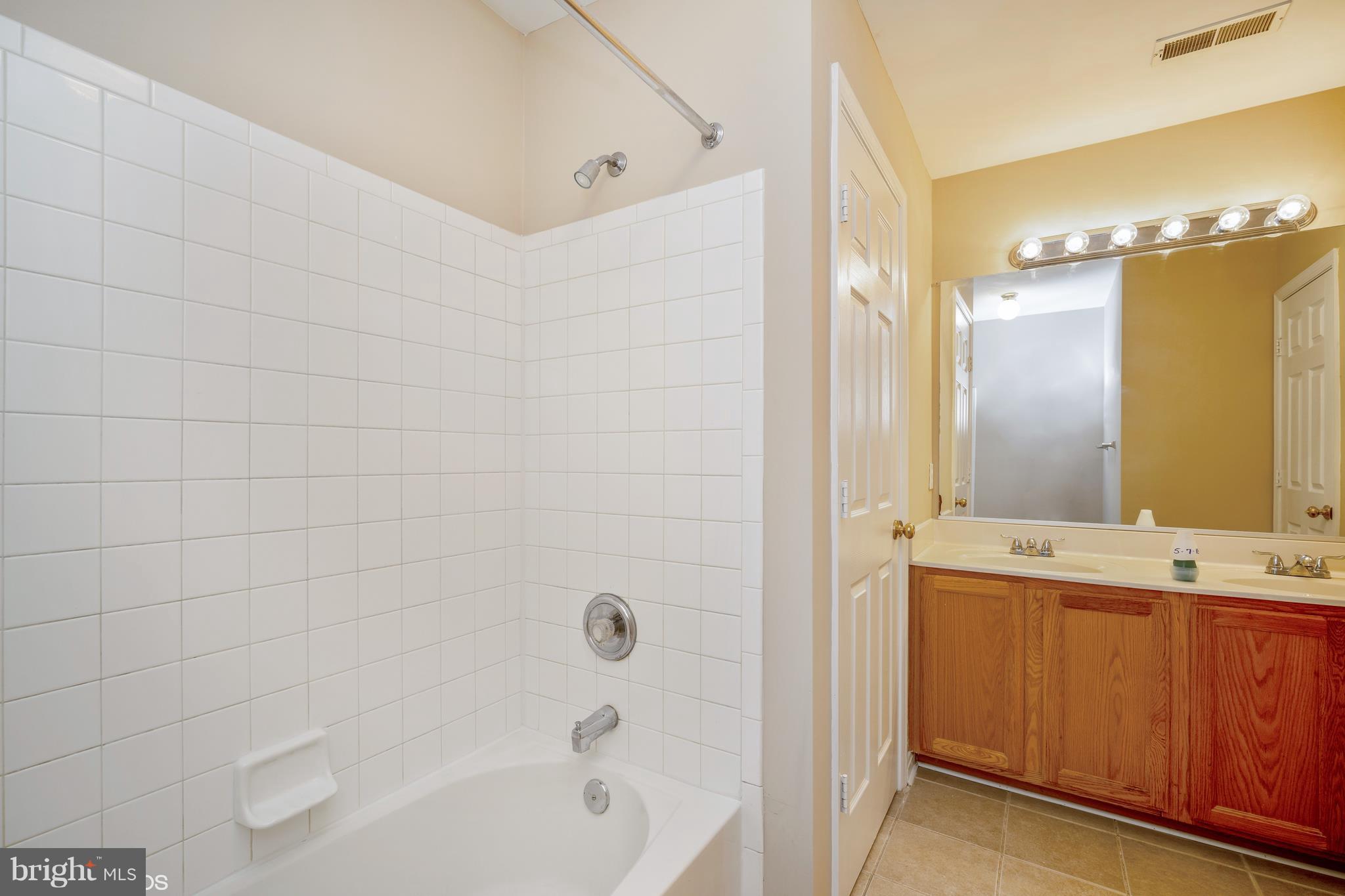 7390 Maury Road Baltimore, MD 21244 - Photo 20 of 30 Bath