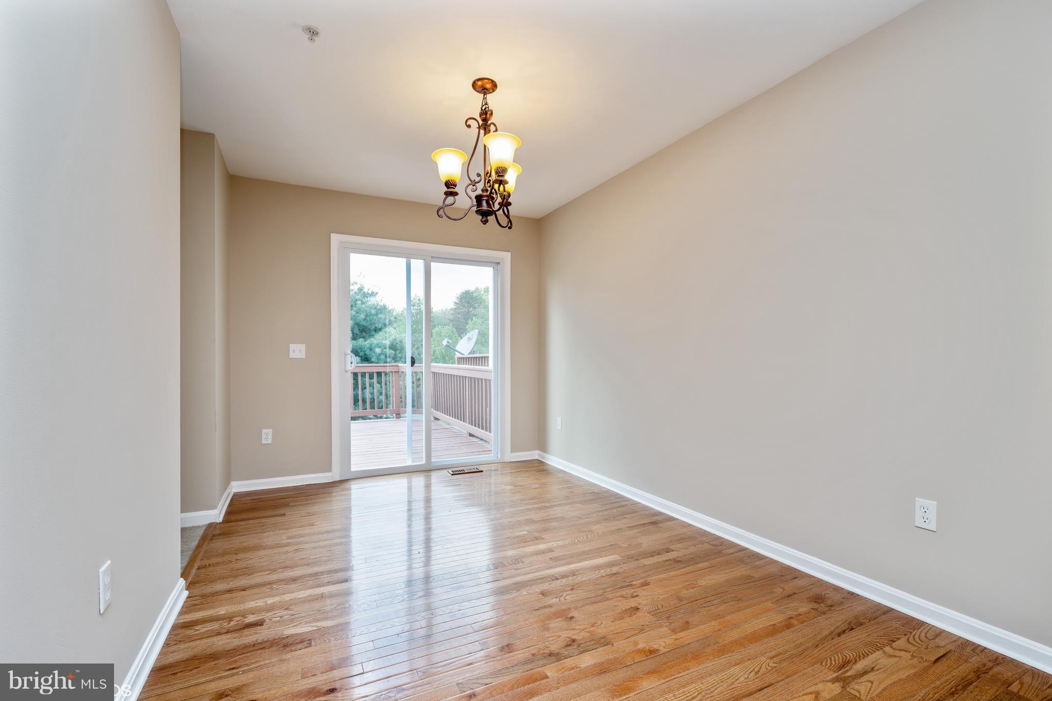 7390 Maury Road Baltimore, MD 21244 - Photo 5 of 30 Dining Room