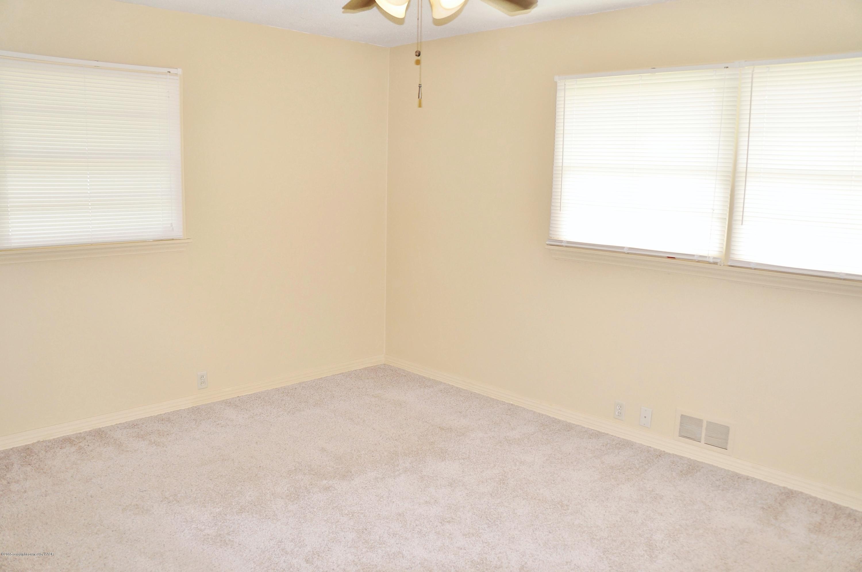 3501 Concord Road Amarillo, TX 79109 - Photo 17 of 31 Master Bedroom