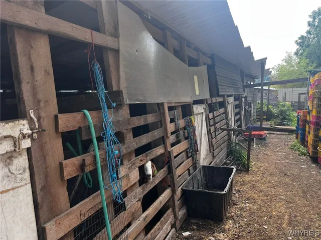 $949,900 | 3756 North Main Street Road, Murray, NY 14470