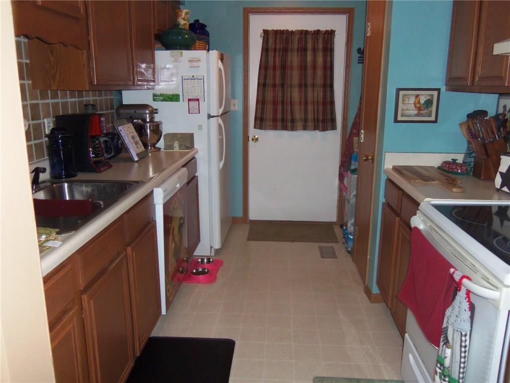 4216 Midfield Street Springfield, OH 45503 - Photo 8 of 15 Gallery Image 8
