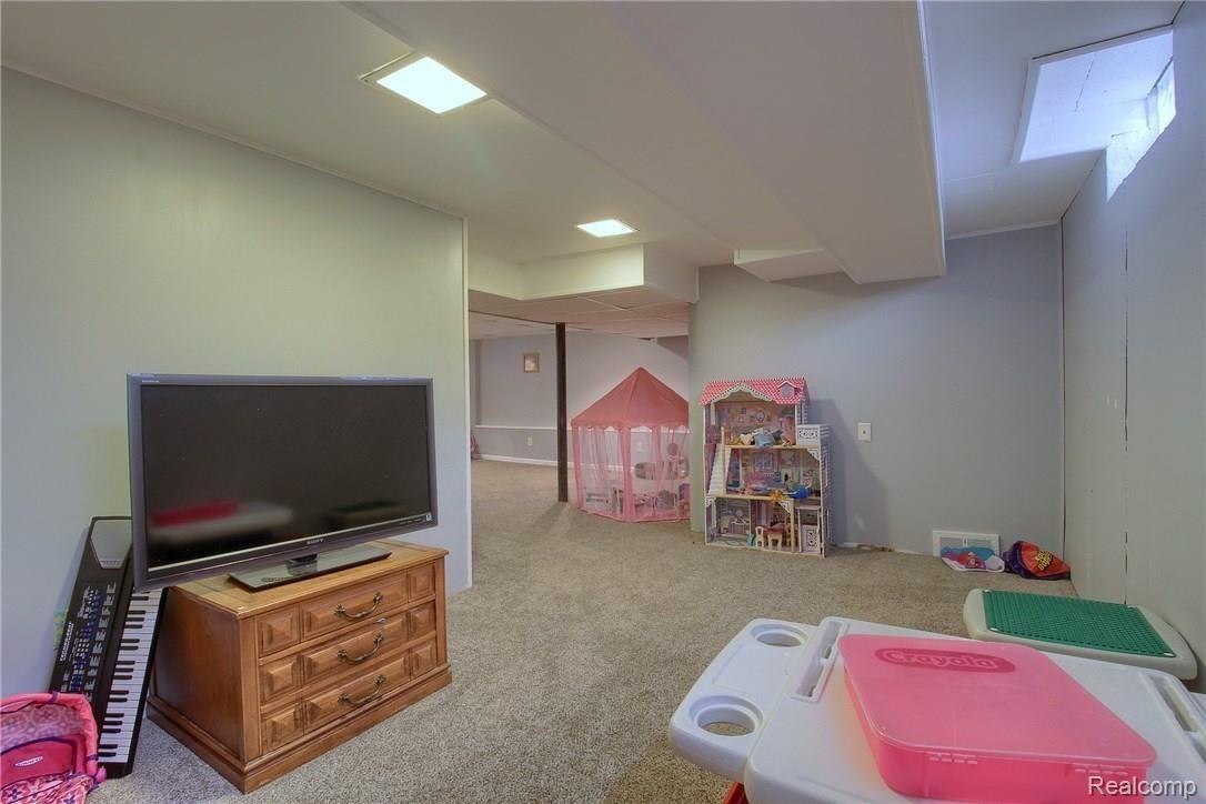 1990 Littlestone Road Grosse Pointe, MI 48236 - Photo 26 of 32 Finished_Lower_Level_3rd_View.jpg