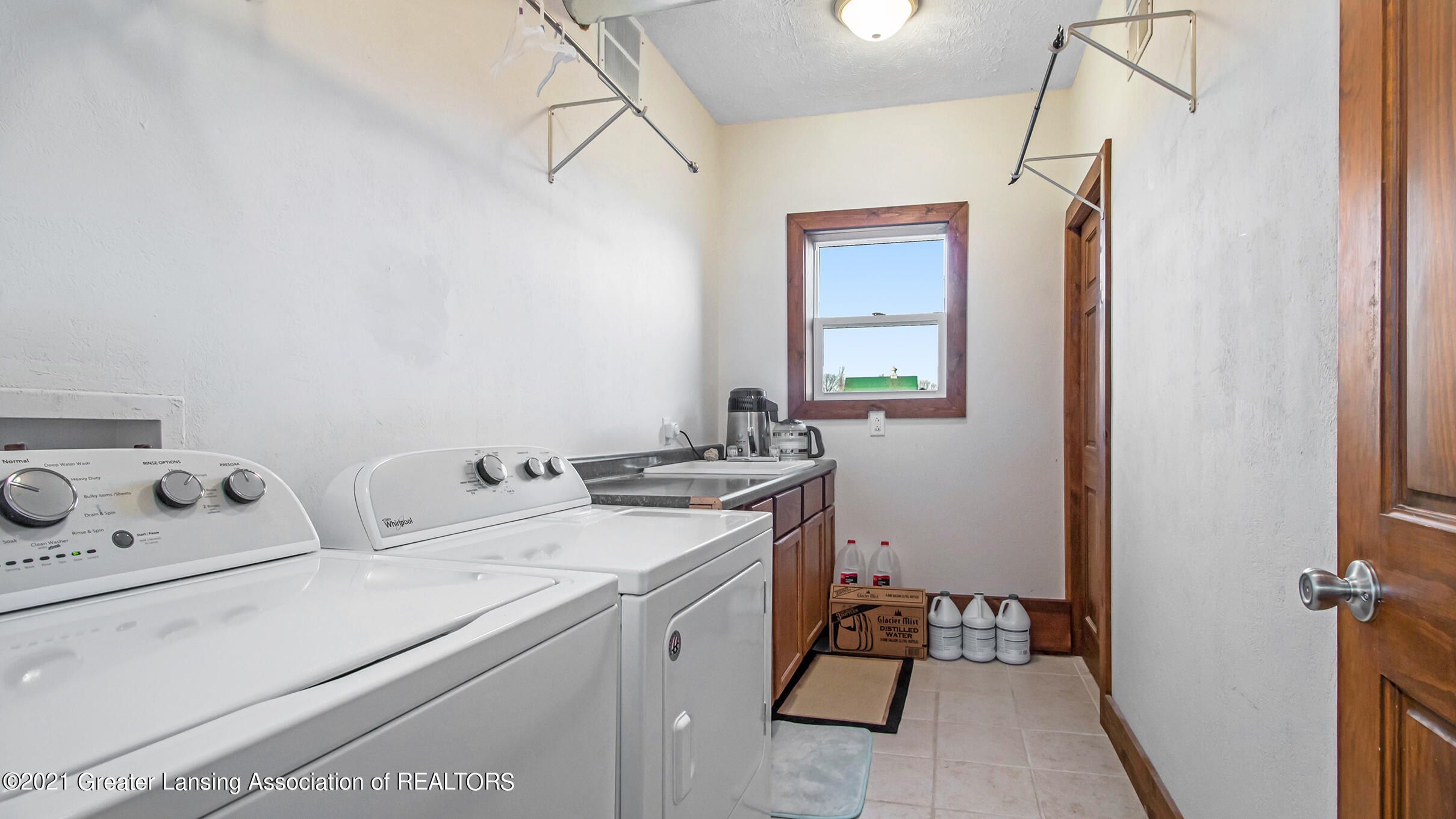 10900 Peake Road Portland, MI 48875 - Photo 23 of 27 IMG_4876
